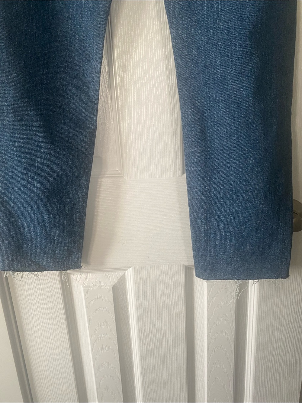 Universal Thread Mid-Rise Button Fly 80’s Slim Fitted Hip & Thigh Blue Jeans Sz8 - Picture 6 of 12